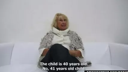 Мен анамның құрбысын жамбасына отырғыздым