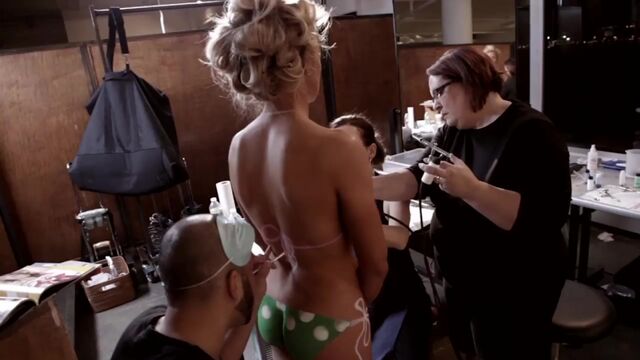 Golf Star Natalie Gulbis Goes Completely Bare Wearing Only Body Paint _ Sports I