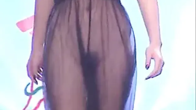 Qisqa sochli qizlar porno video Jinsiy qizlarning ochiq pornografik fotosuratlari