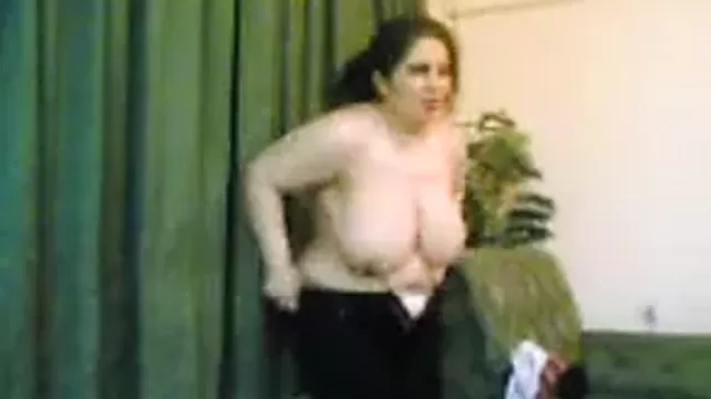 Наташа Каралева мен Тарзанның порносы Жігіттен алтын душ