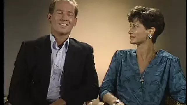 Yalangoch suniy yoldosh Elle Bridget