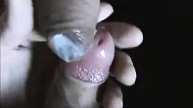 Сыртта ақша үшін секс туралы бейнелер