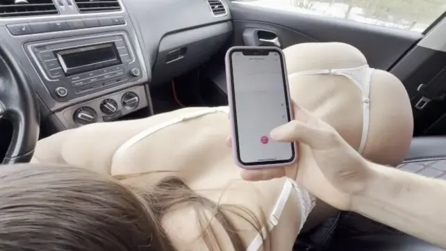 Қаншықтар суретке түседі