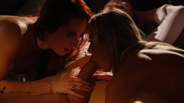 Qizni paypoqda mushtlash (uy qurilishi videosi)