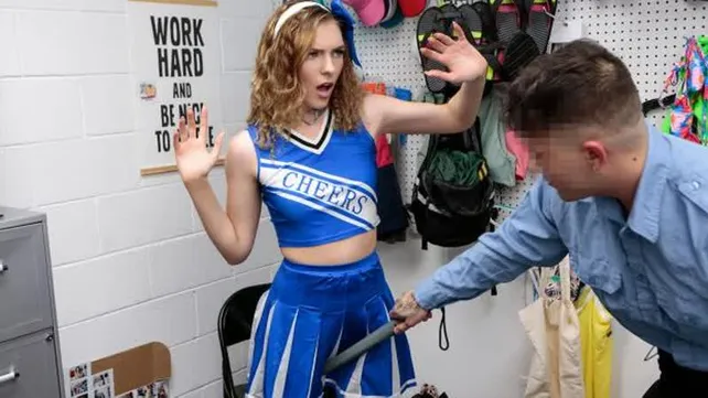 Кешенсіз жігіт бейне Эротика туралы көркем фильмдер