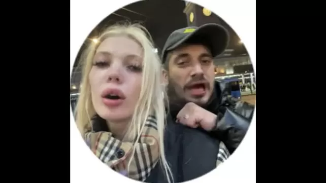 Шоу жүргізушілерімен порно