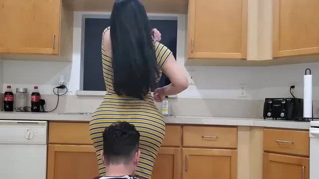 Трусикиде ұйықтайтын адамдармен порно