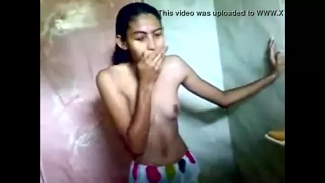 Desi teen getting nude mms смотреть 35953 порно видео онлайн 